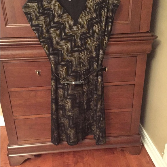 Dress - Picture 2 of 3